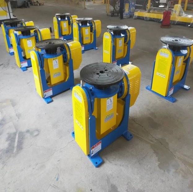 Double Axis Robotic Welding Positioner with Chuck for Pipe Workpieces